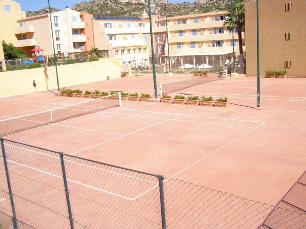 לה מדלנה Le Nereidi Hotel & Residence Con Piscina-Tennis-Fitness-Parcheggio Coperto-Sala Conferenze מראה חיצוני תמונה