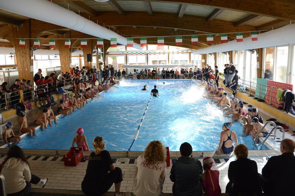לה מדלנה Le Nereidi Hotel & Residence Con Piscina-Tennis-Fitness-Parcheggio Coperto-Sala Conferenze מראה חיצוני תמונה
