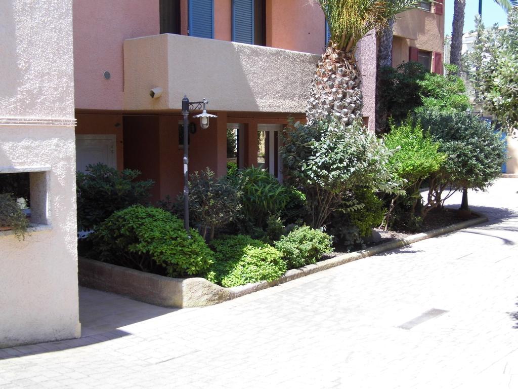 לה מדלנה Le Nereidi Hotel & Residence Con Piscina-Tennis-Fitness-Parcheggio Coperto-Sala Conferenze מראה חיצוני תמונה