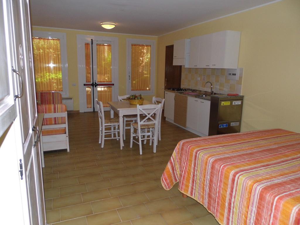 לה מדלנה Le Nereidi Hotel & Residence Con Piscina-Tennis-Fitness-Parcheggio Coperto-Sala Conferenze מראה חיצוני תמונה