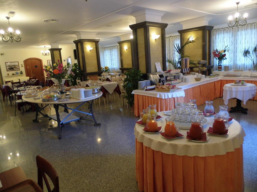 לה מדלנה Le Nereidi Hotel & Residence Con Piscina-Tennis-Fitness-Parcheggio Coperto-Sala Conferenze מראה חיצוני תמונה